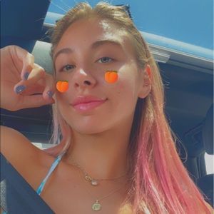 Meet your Posher, Maya